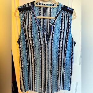 NYDJ sleeveless blouse, size XL. Gently worn but looks new!